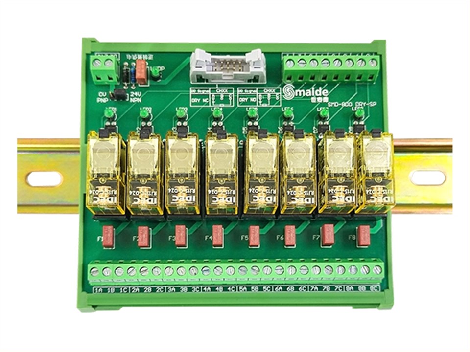 8通道继电器隔离输出（SMD-8DO-R-DRY-SP）